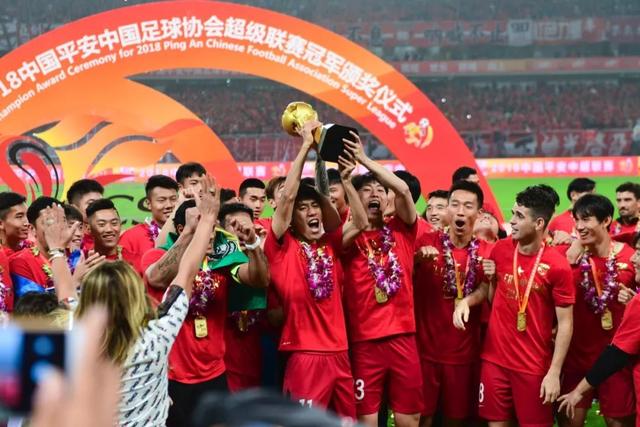 王哲林15+12刘铮14分 上海6人上双险胜北京